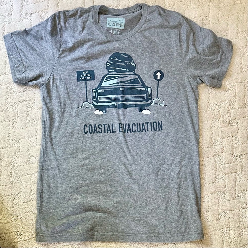 Gray Coastal Evacuation Graphic T-Shirt Women Cape May Brewery Beach Like New